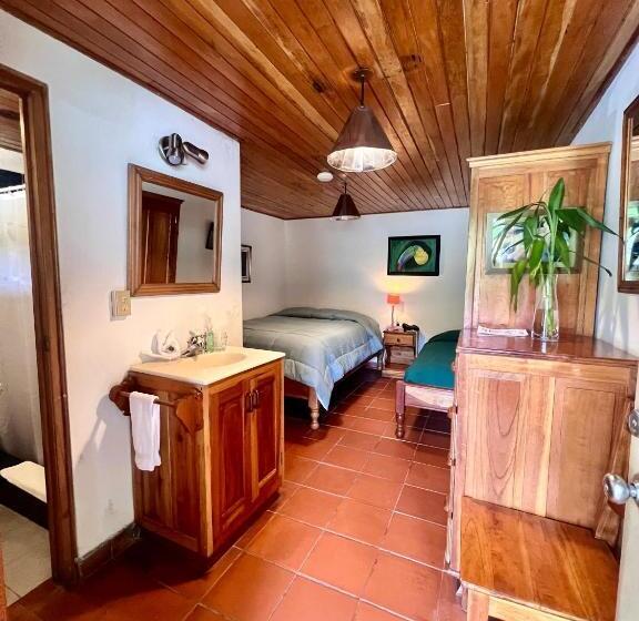 标准间带湖景, Los Quetzales Ecolodge & Spa