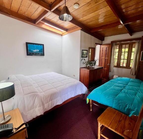 Трехместный Номер Deluxe, Los Quetzales Ecolodge & Spa