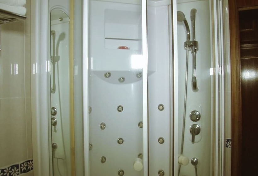 سوییت, Residencial Cosmos