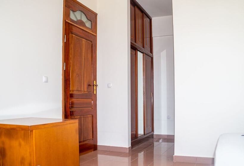 سوییت, Residencial Cosmos