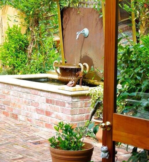 1间卧室的房子, At Eleven