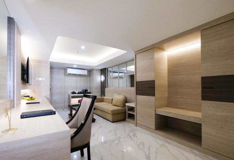 Полулюкс, Dream Of Aventus Hotel Kuta