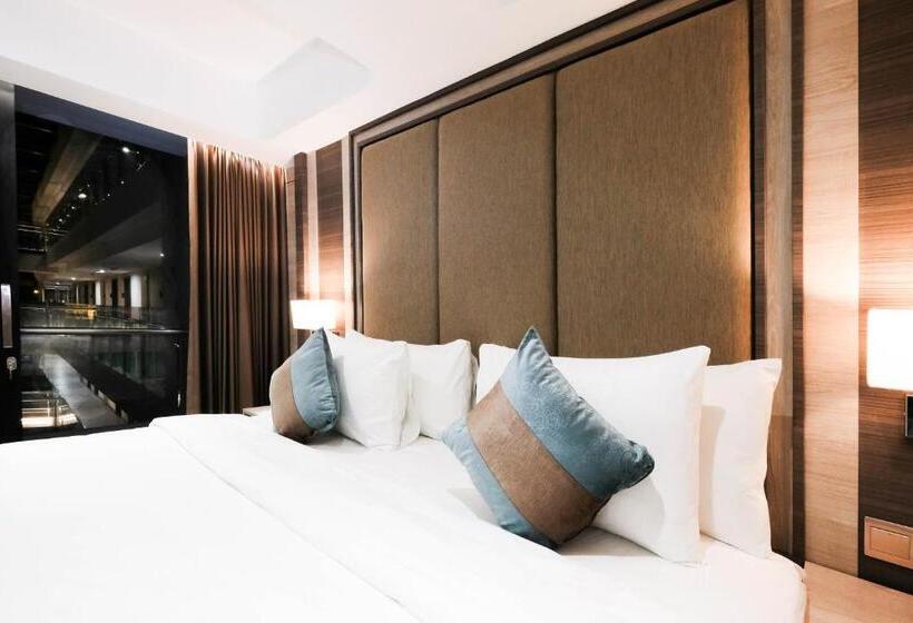 Полулюкс, Dream Of Aventus Hotel Kuta
