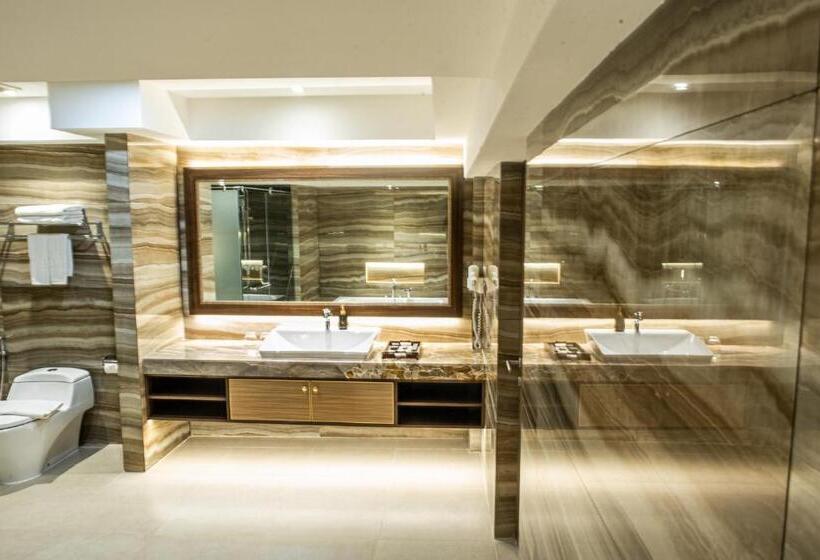 Президентский Люкс, Dream Of Aventus Hotel Kuta