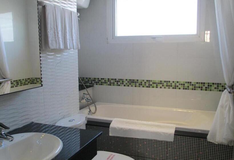 اتاق لوکس, Anh Dao Mekong