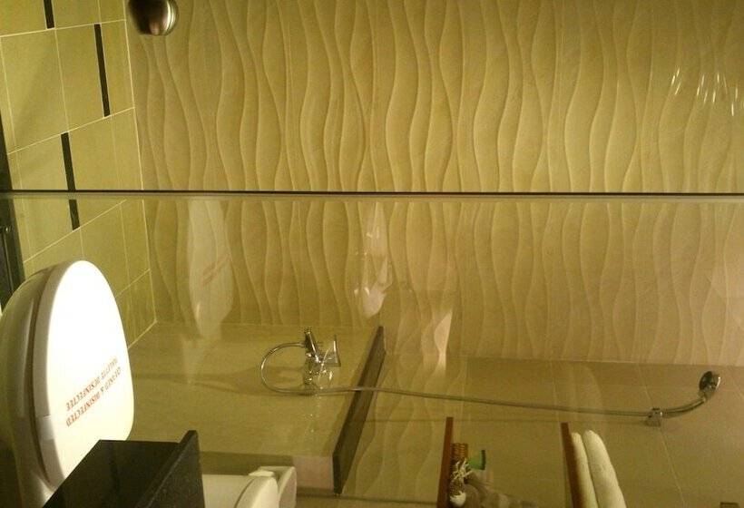 اتاق لوکس, Anh Dao Mekong