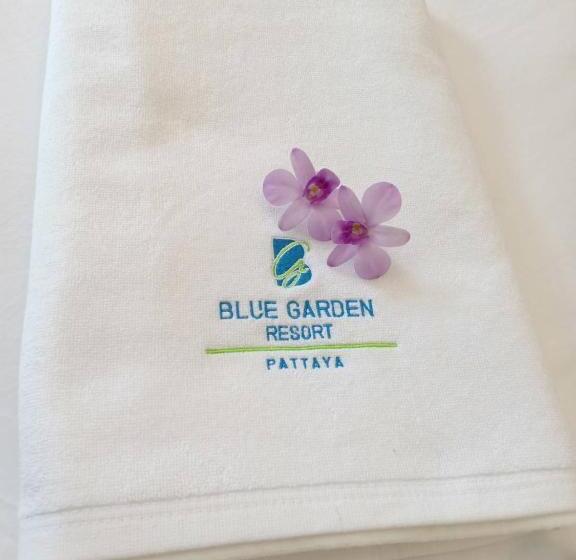 اتاق استاندارد با چشم‌انداز استخر, Blue Garden Resort Pattaya