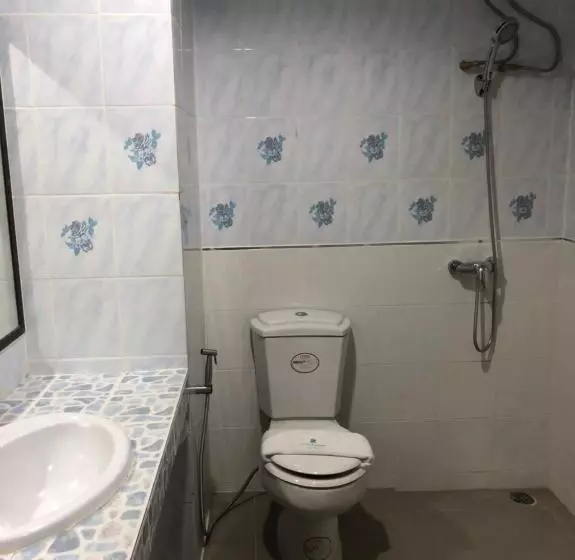 プールビュースタンダードルーム, Blue Garden Resort Pattaya