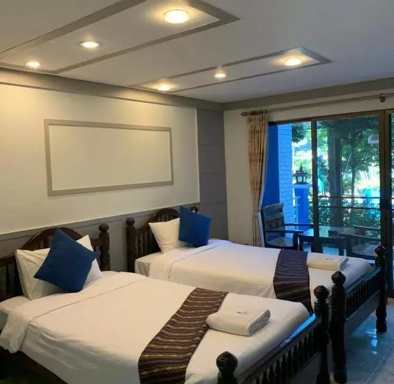 プールビュースタンダードルーム, Blue Garden Resort Pattaya