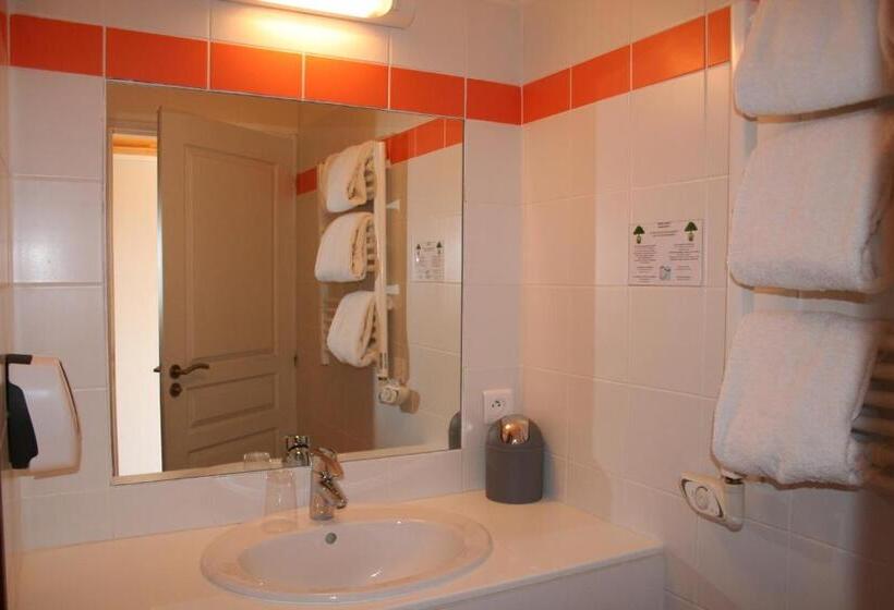 Номер Стандарт Трехместный, Hôtel Valery
