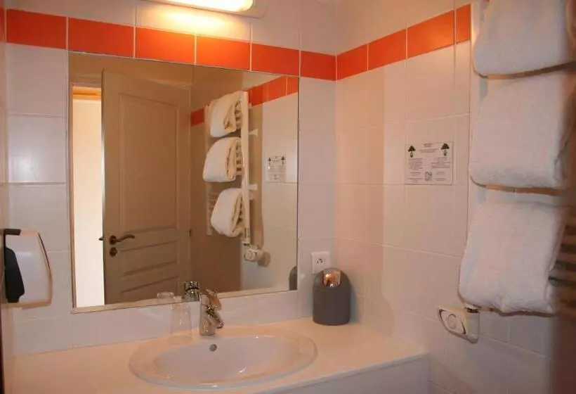 Standard Kolmen Hengen Huone, Hôtel Valery