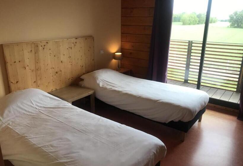 غرفة قياسية ثلاثية, Hôtel Valery