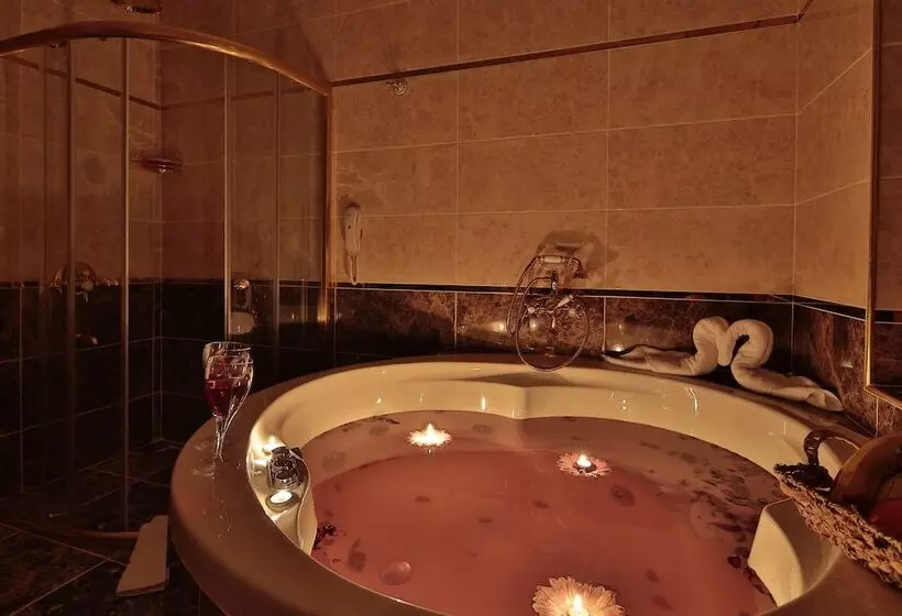 キングサイズベッドのスイートルーム, Kapadokya Hill Hotel & Spa