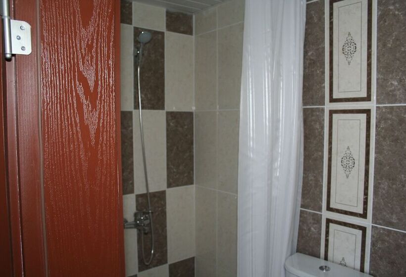 Quarto Triplo Standart, Life