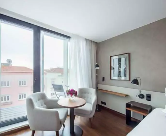 バルコニー付きデラックスルーム, Lux Lisboa Park