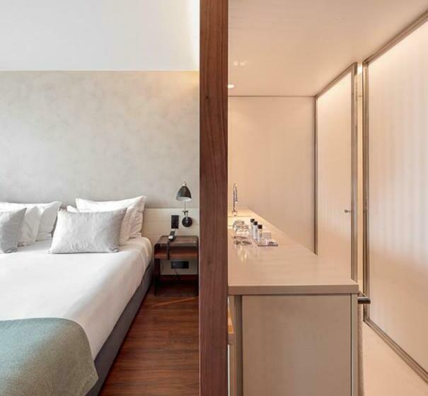 اتاق لوکس با بالکن, Lux Lisboa Park