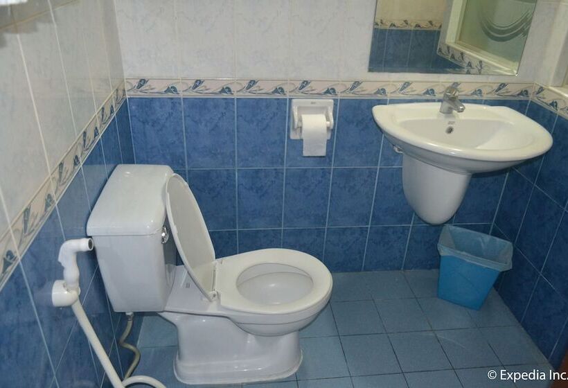 غرفة قياسية مطلّة علي حمام السباحة, Pacific Breeze Hotel And Resort