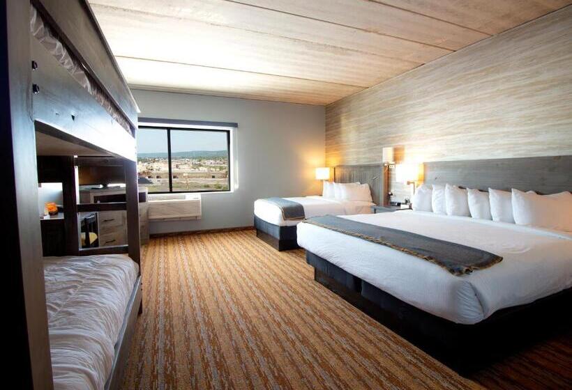 带大床的套房, Pier B Resort