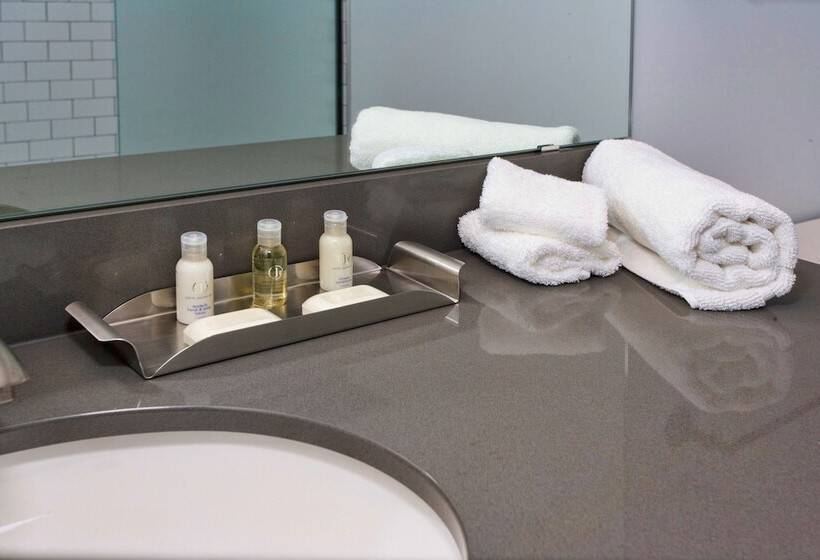 家庭套房, Pier B Resort