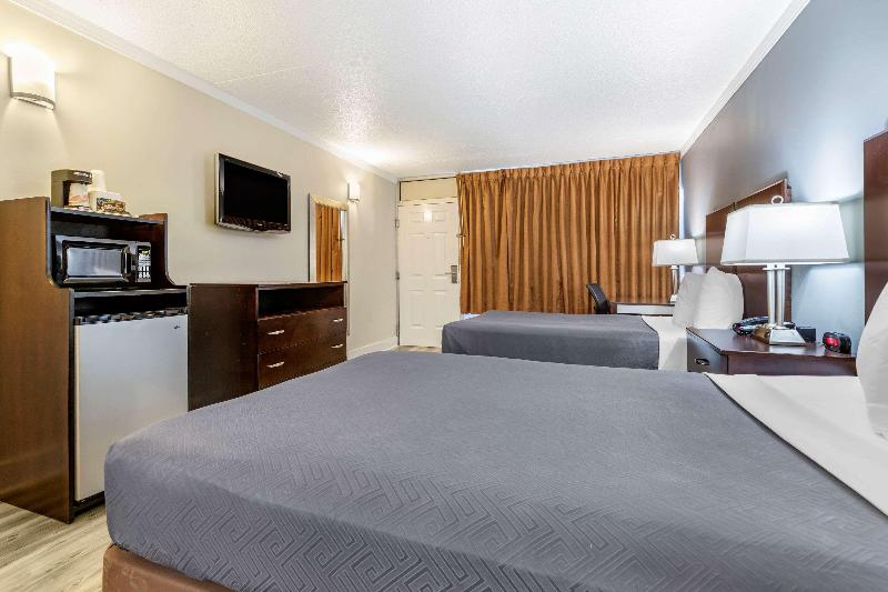 غرفة ديلوكس مطلّة علي الحديقة, Shangrila Resort Shangrila