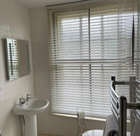 キングサイズベッドのスタンダードルーム, The White Hart