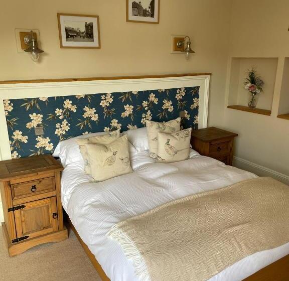 キングサイズベッドのスタンダードルーム, The White Hart