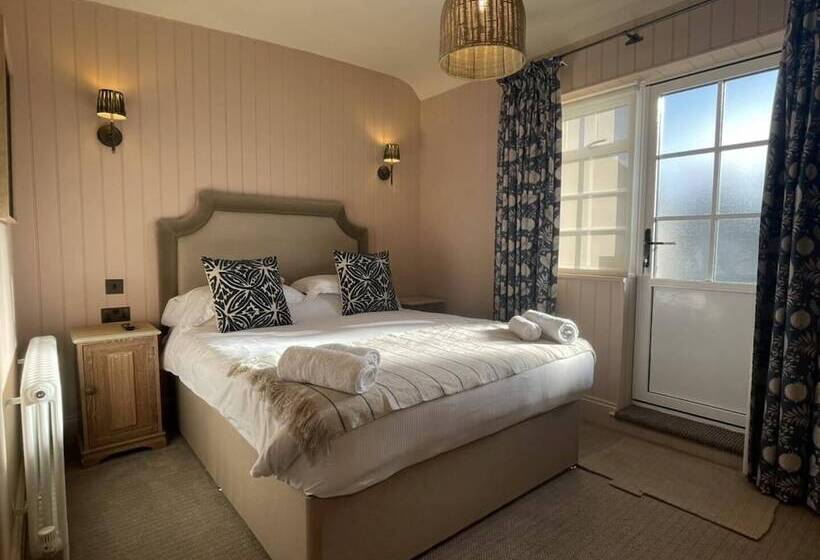 エコノミールーム, The White Hart