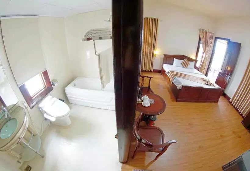 اتاق لوکس با چشم‌انداز شهر, Kieu Anh Hotel Vung Tau