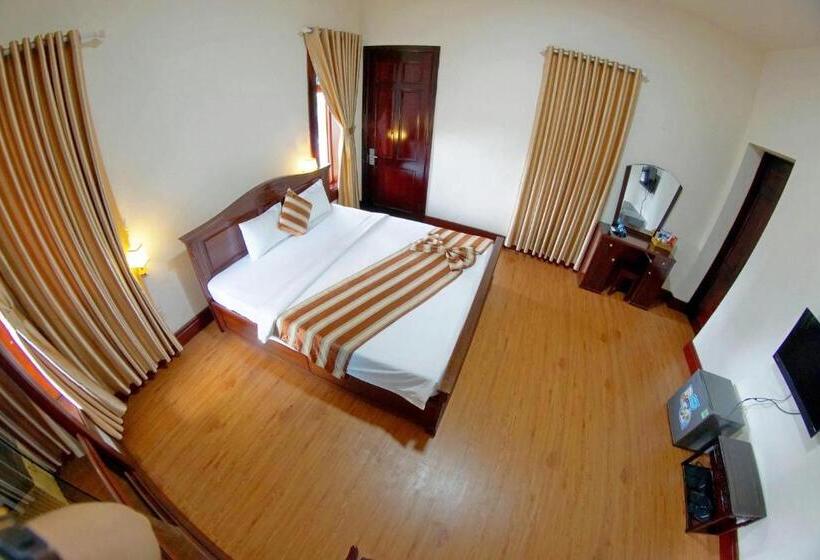 اتاق لوکس با چشم‌انداز شهر, Kieu Anh Hotel Vung Tau