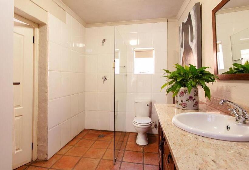 דירת חדר נוף לבריכה, Brooklyn Manor