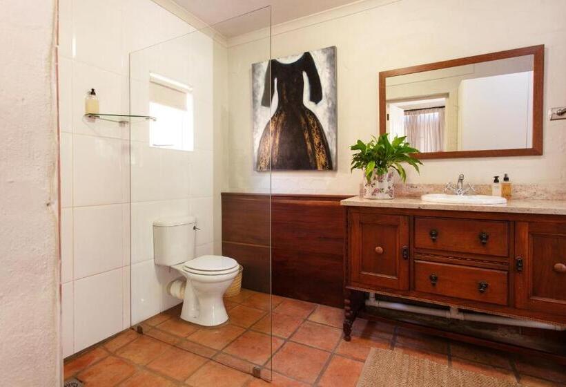 דירת חדר נוף לבריכה, Brooklyn Manor