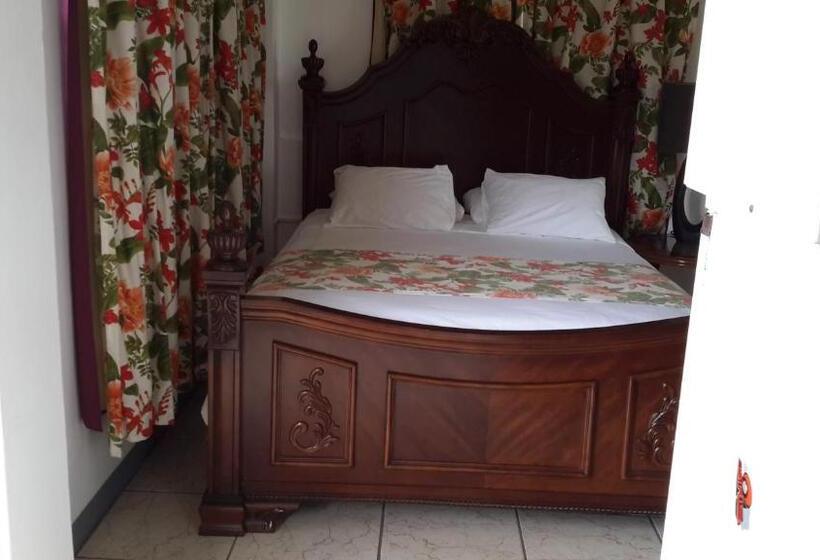 اتاق استاندارد, Top Ranking Hill View Guesthouse