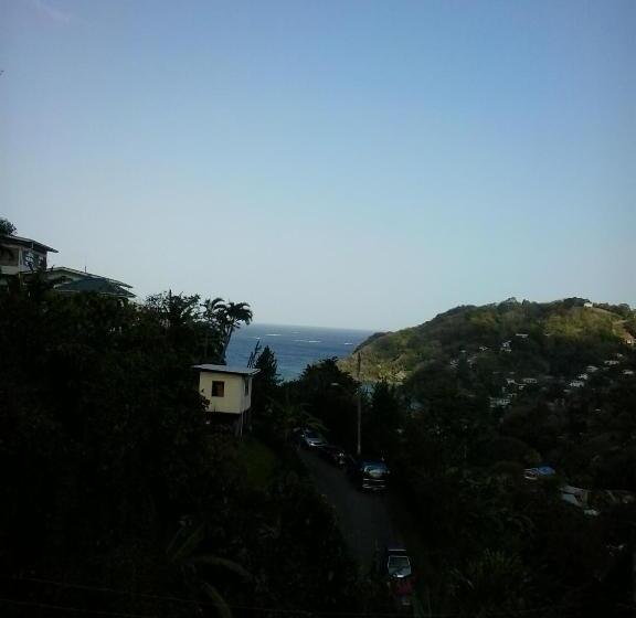 اتاق استاندارد, Top Ranking Hill View Guesthouse