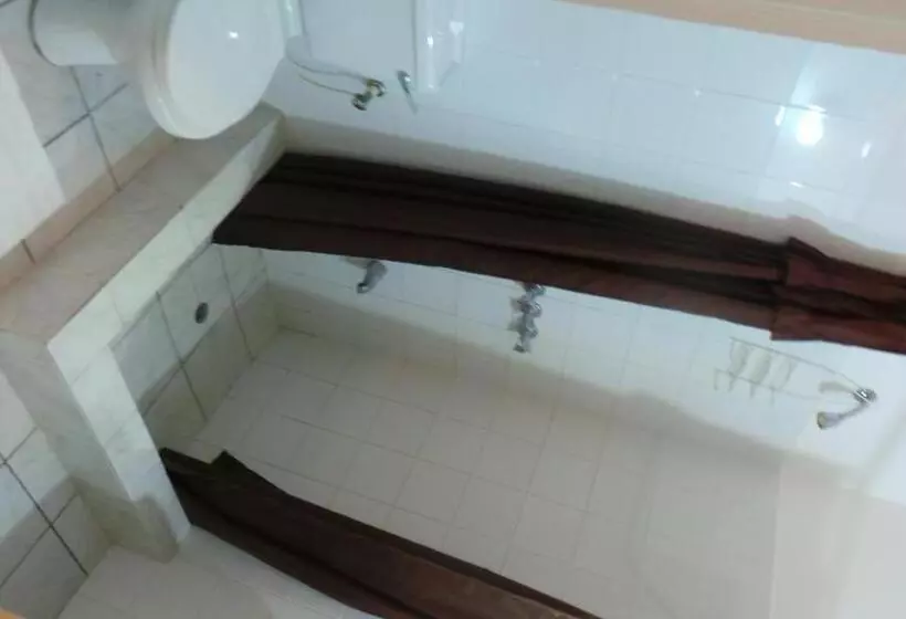 اتاق استاندارد با 2 تخت دوبل, Top Ranking Hill View Guesthouse