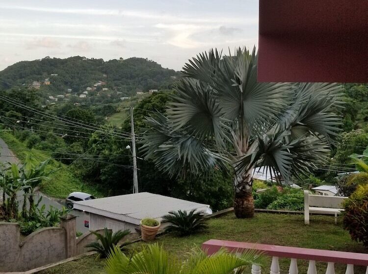 اتاق استاندارد, Top Ranking Hill View Guesthouse