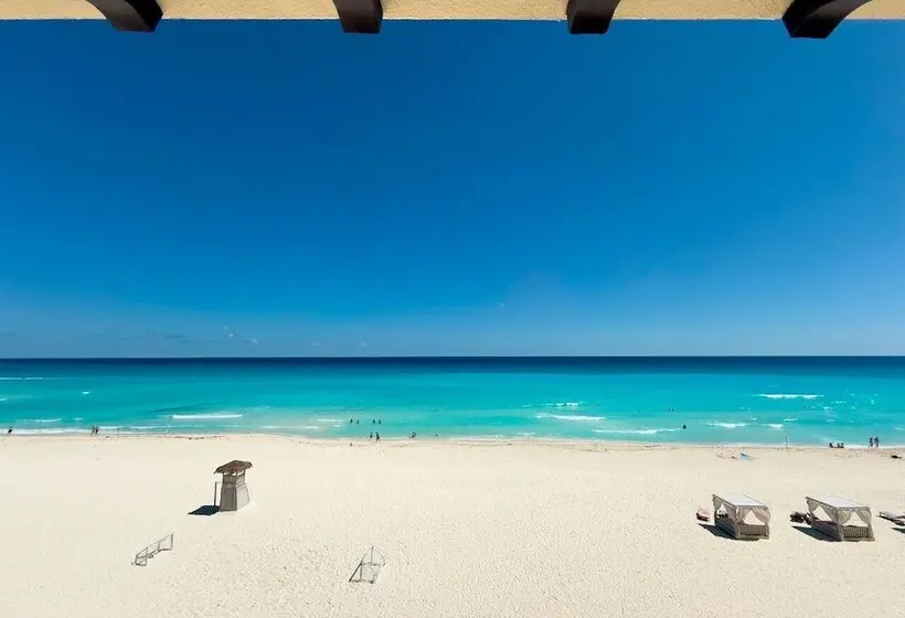 1-Bedroom Deluxe Villa Sea View