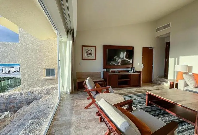 Master Suite Sea View