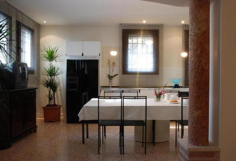 اتاق استاندارد با وان آب گرم, Locazione Turistica Gioia