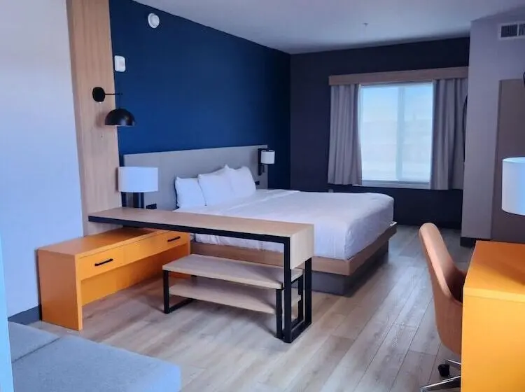 スイート, Comfort Suites Cheyenne