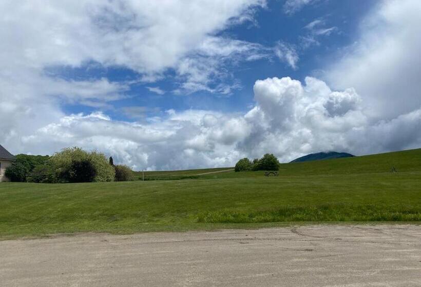 غرفة ديلوكس, The Wildflower Inn