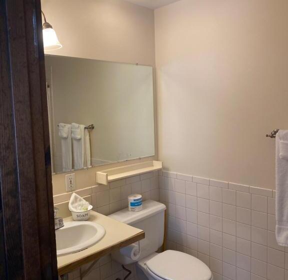 جناح غرفتين نوم, The Wildflower Inn