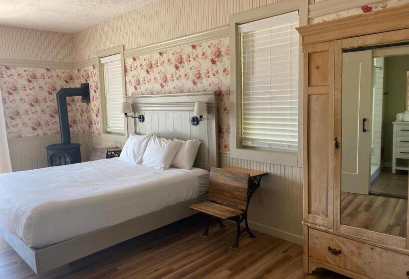 Стандартный Номер Кровать Кинг, The Wildflower Inn