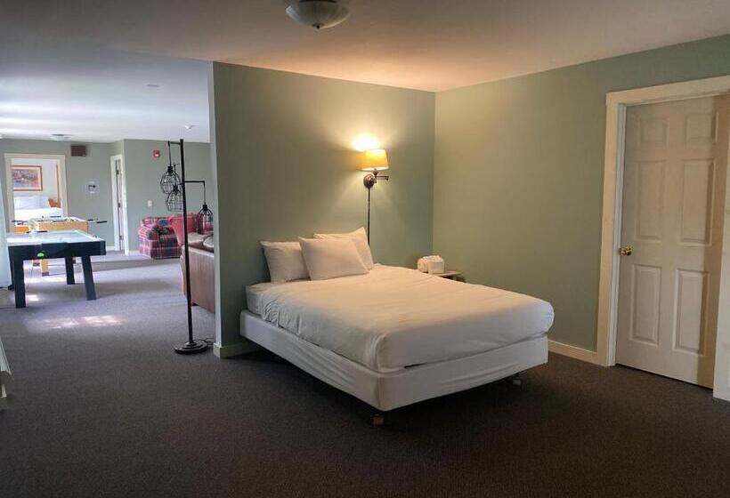 Люкс 3 Спальни, The Wildflower Inn