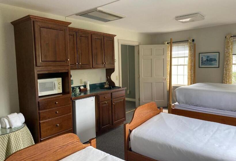 جناح 3 غرف نوم, The Wildflower Inn