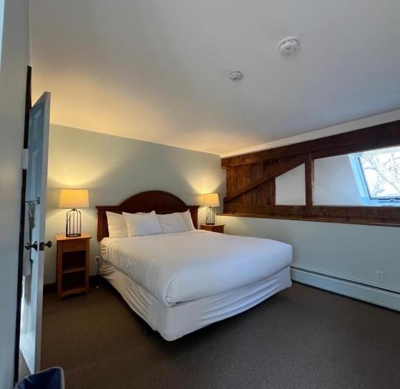 غرفة ديلوكس مزودة بشرفة, The Wildflower Inn