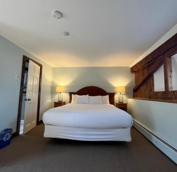 غرفة ديلوكس مزودة بشرفة, The Wildflower Inn