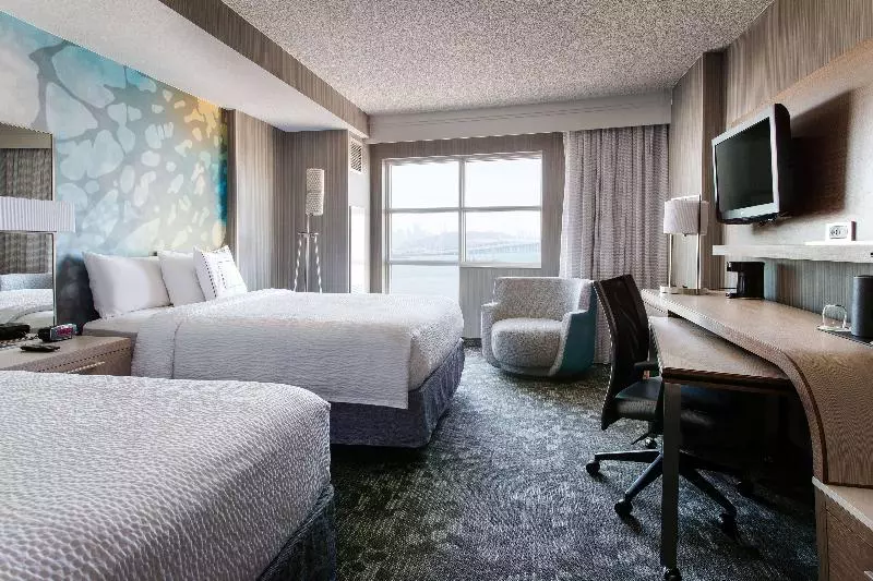 エクゼクティブワンルーム, 289 Midway Motel