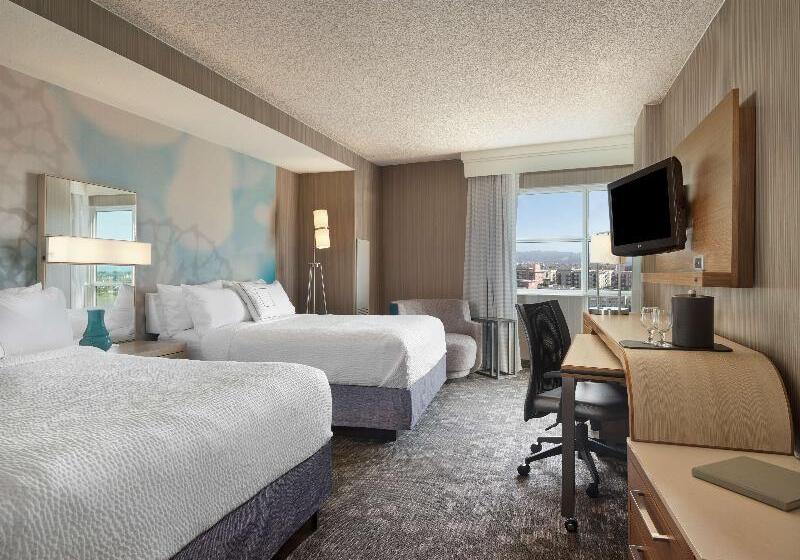 סטודיו אקזקיוטיב, 289 Midway Motel