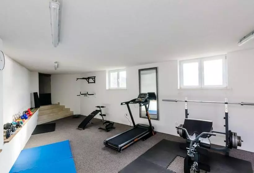 1 Bedroom Apartment with Terrace Sea View, Apartments Sandito