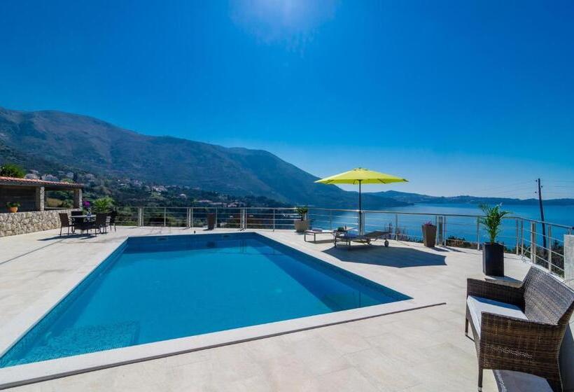 סטודיו סטנדרטי עם נוף לים ומרפסת, Apartments Sandito